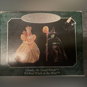 Hallmark Vintage Keepsake 1997 Wizard of OZ  (2)Set Ornament Collection